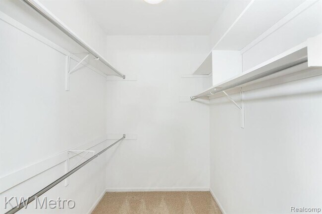 Building Photo - 516 Newburne Pointe