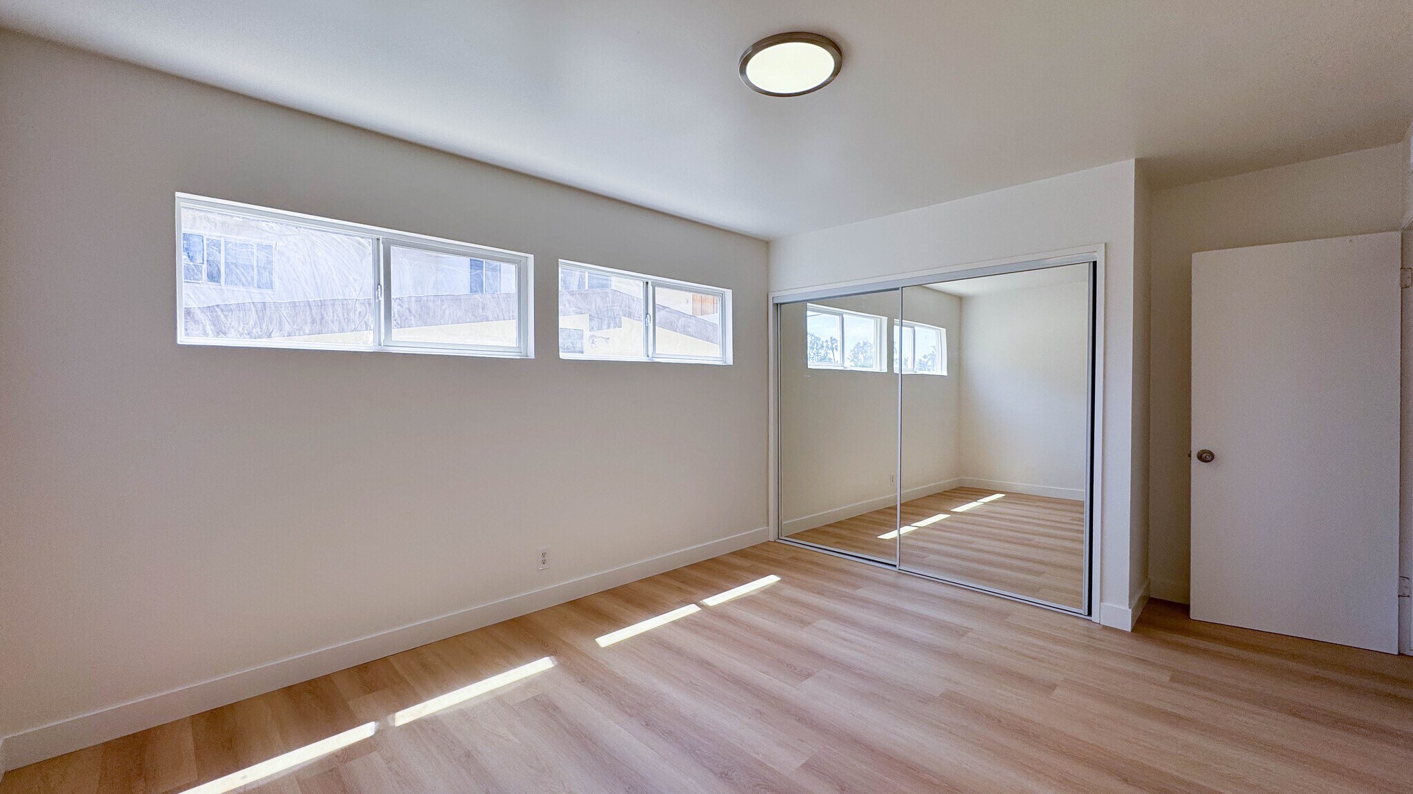 Building Photo - 716 Glenway Dr