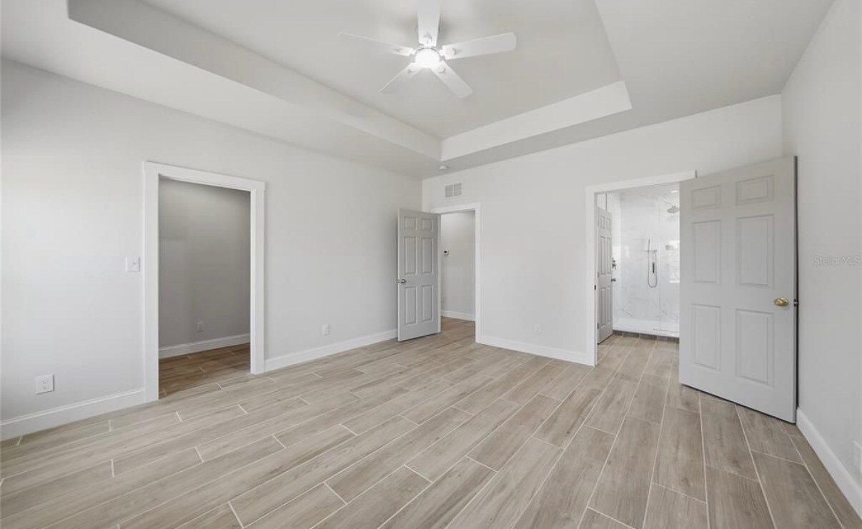 Building Photo - 3320 Palm Dr