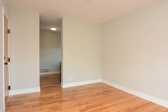 Building Photo - 2917 N Mildred Ave
