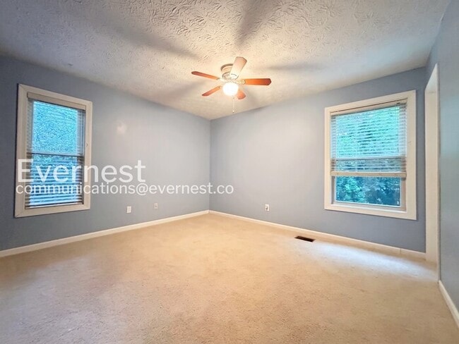 Building Photo - Beautiful 4 Bed/3 Bath Home with 3 Car Garage / Available Now!