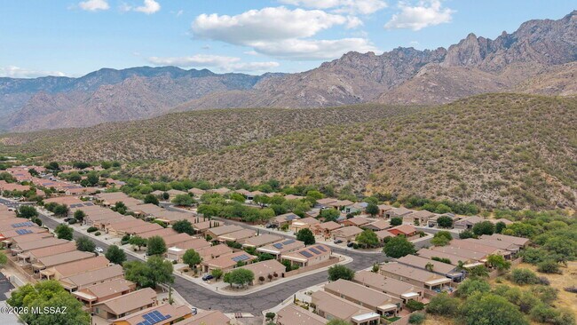 Building Photo - 2256 E Stone Stable Dr