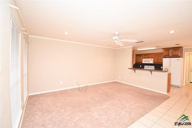 Building Photo - 8328 Garrett Dr