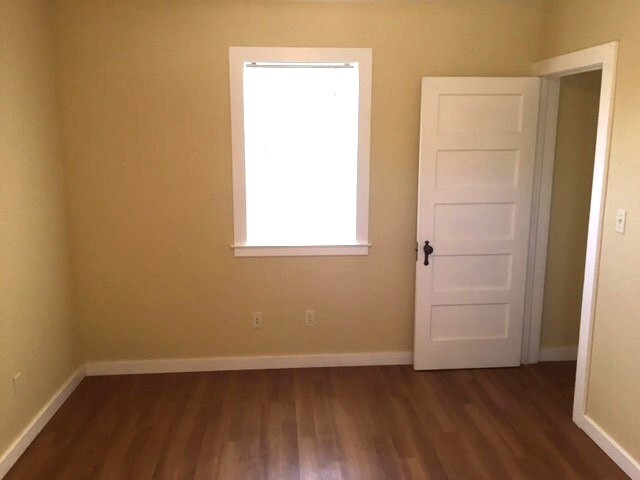 Cottage Bedroom - 871 A Dowdell Ln