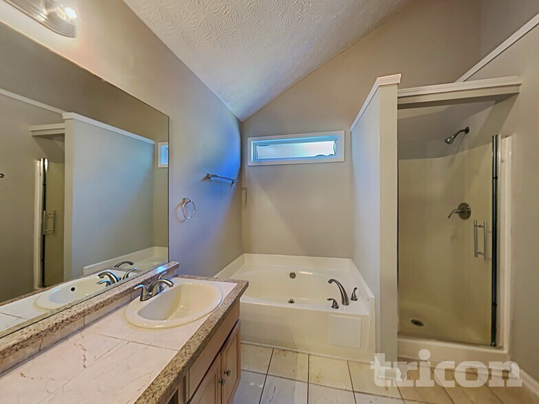 Building Photo - 1101 Tuscany Cir SW