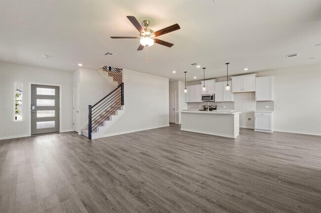 Building Photo - 159 Breccia Trl