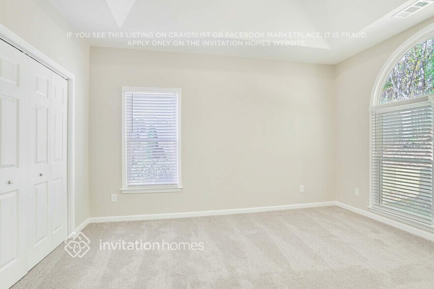 Building Photo - 7092 Brook Side Landing