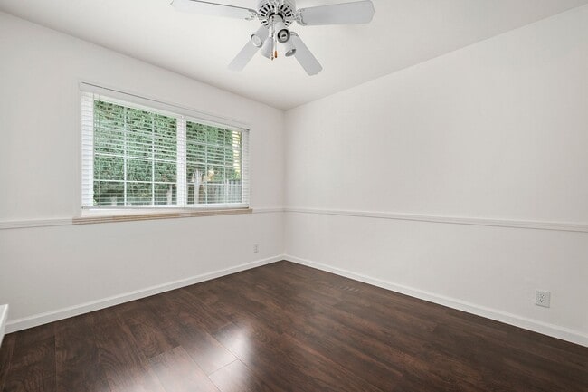 Building Photo - Santa Teresa 4BD/2BA Home with Open Floorplan