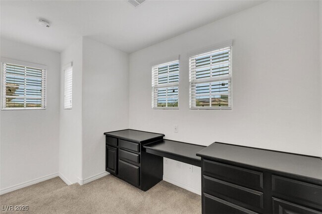 Building Photo - 12391 Pinetina St