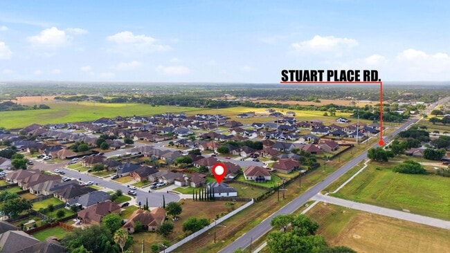 Building Photo - 16584 Barnes Ct
