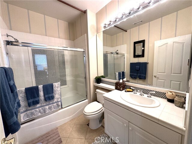 Building Photo - 5415 Vista Del Mar