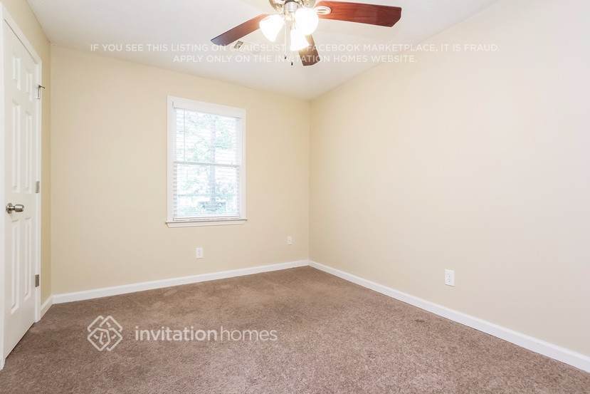 Building Photo - 321 Sherwood Cir SE