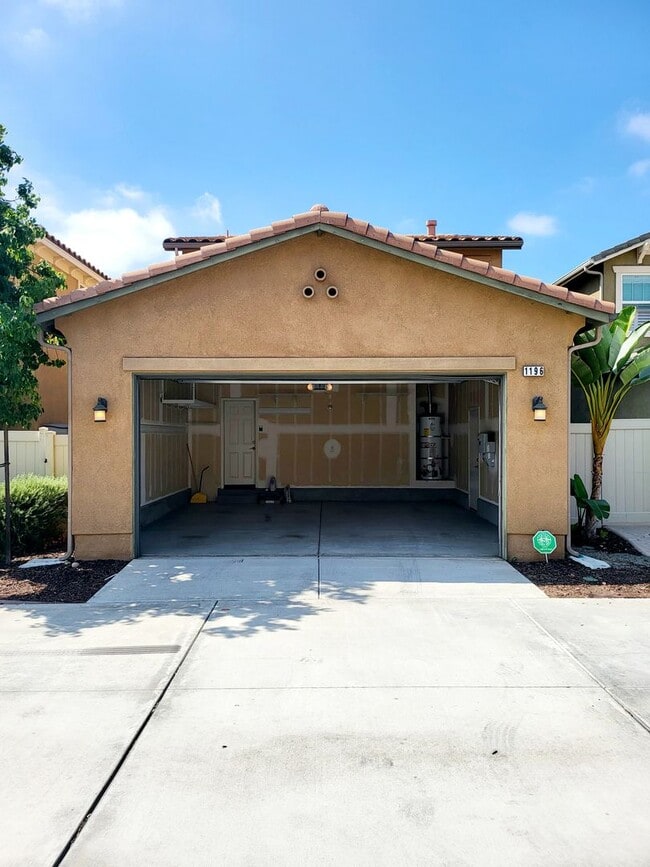 Building Photo - Otay Ranch 3 bedroom 2.5 bath 1917 sqft 2 ...