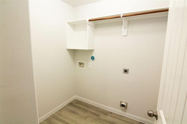 Building Photo - 5410 Tobins Gully Dr