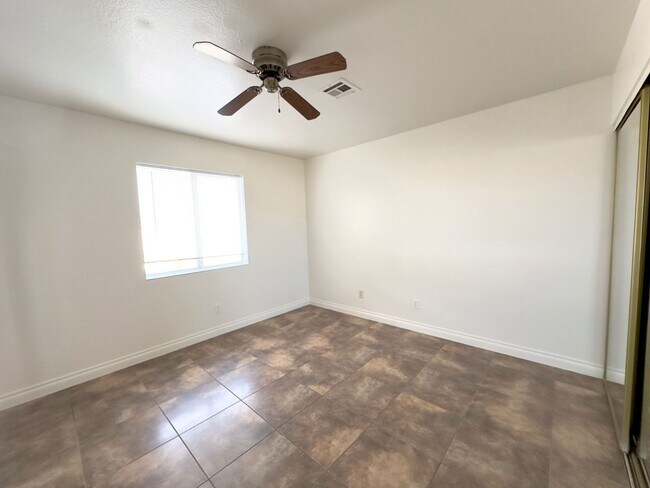 Building Photo - Beautiful SW Las Vegas Home. 3 Beds 3 Full Bath. Tiles Throughout.