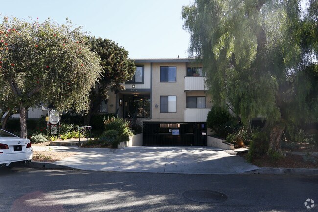 Building Photo - 3516 Jasmine Ave