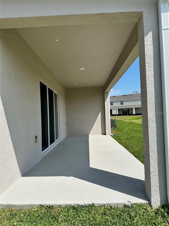 Building Photo - 3356 Private Oak Dr