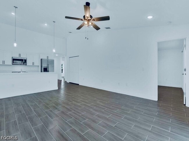 Building Photo - 849 Bedford Dr