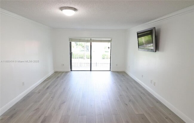 Building Photo - 9301 SW 92nd Ave