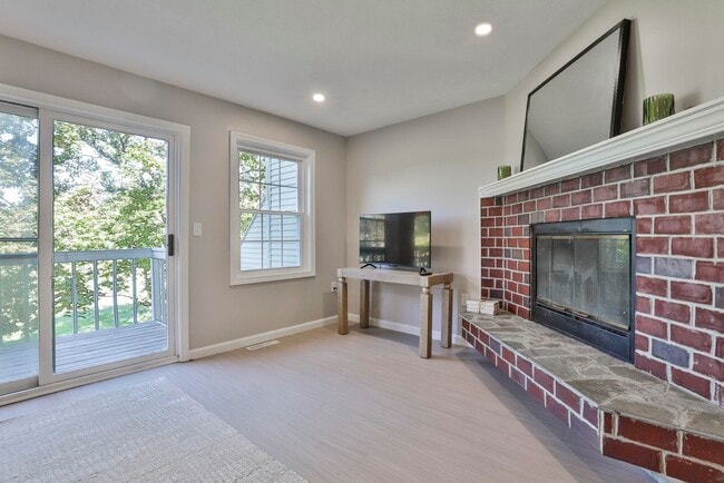 Building Photo - 6 Veterans Rd