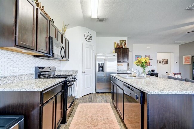 Building Photo - 3514 Batson Dr