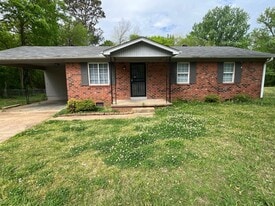 Building Photo - 11 Markwood Ln