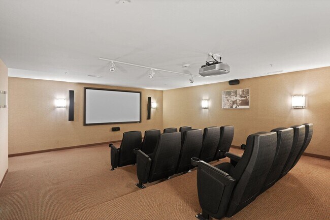 Building Photo - 141 Main St