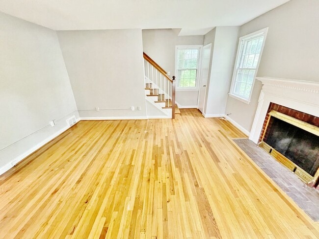 Building Photo - 3 Bedroom in Woodmoor available ASAP!!