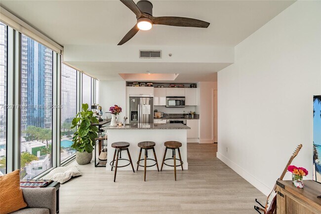 Building Photo - 888 Biscayne Blvd