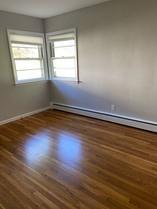 Bedroom 2 - 11 Brierway Dr