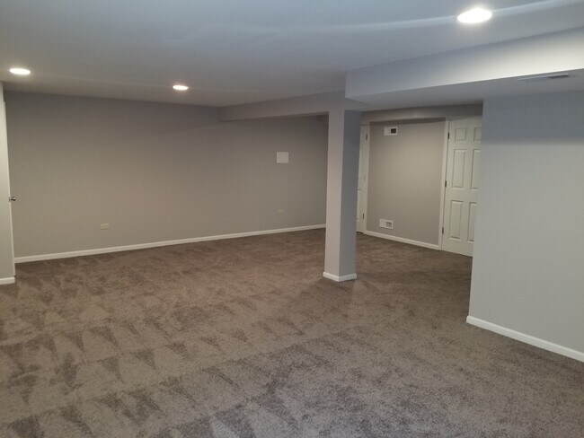 Building Photo - 1196 Megan Ct