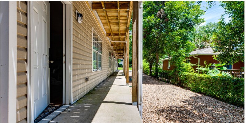 Building Photo - 1329 Nylic St