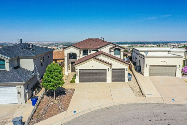 Building Photo - 1627 Brillo Del Sol Ct