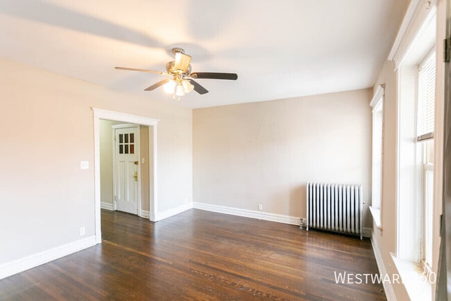 Building Photo - 5417 S Drexel Ave