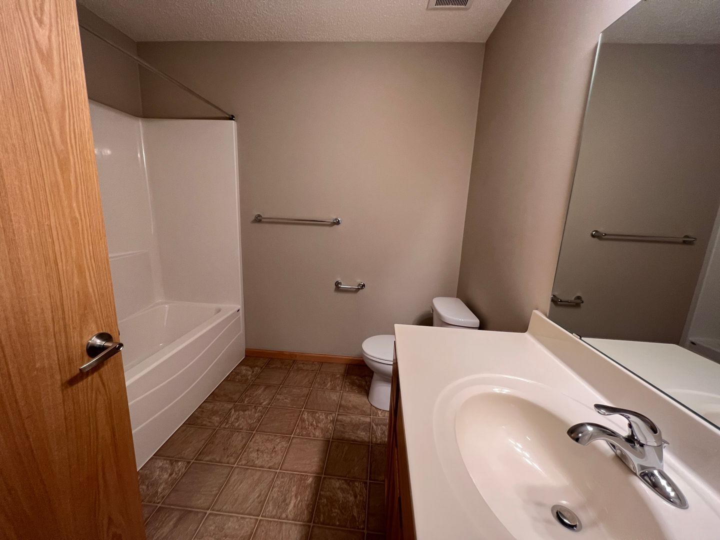 Building Photo - 1563 Gunston Dr
