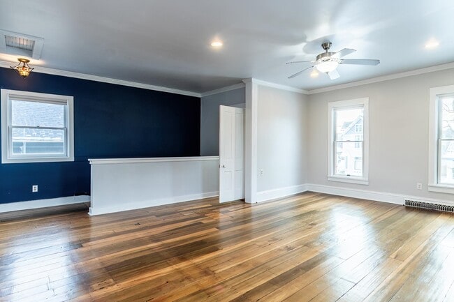 Building Photo - 1020 W Wayne St