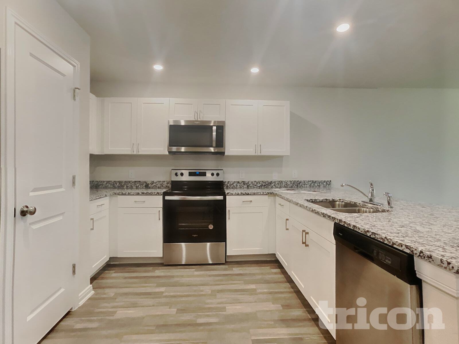 Building Photo - 10050 Cerritos dr