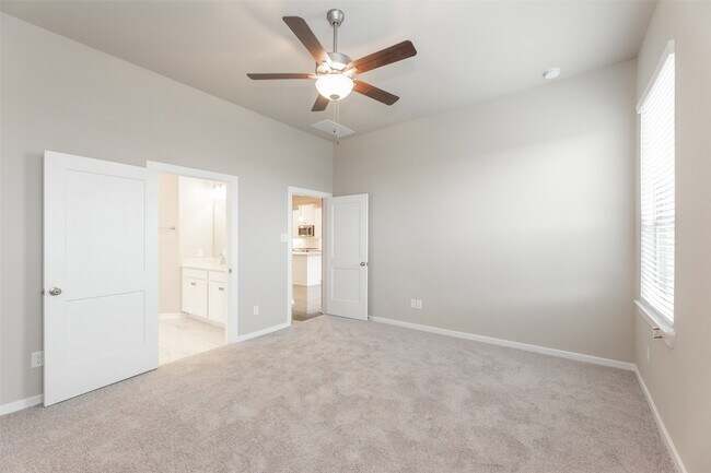 Building Photo - 24219 Tallgrass Mdw Trl