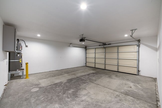 Building Photo - Showing Times: Every Mondays & Wednesdays 3:30PM - 4:30PM  & Every Saturdays 1:30PM - 2:30PM