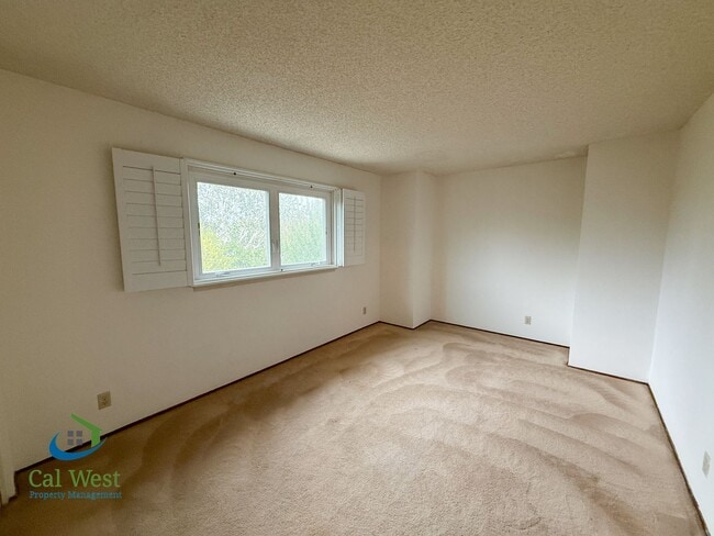 Building Photo - $4695 - Spacious 5 Bed/3 Bath Gilroy Home Located in Sunrise Park Neighborhood