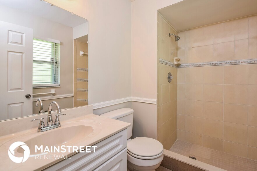 Building Photo - 18477 Miami Blvd