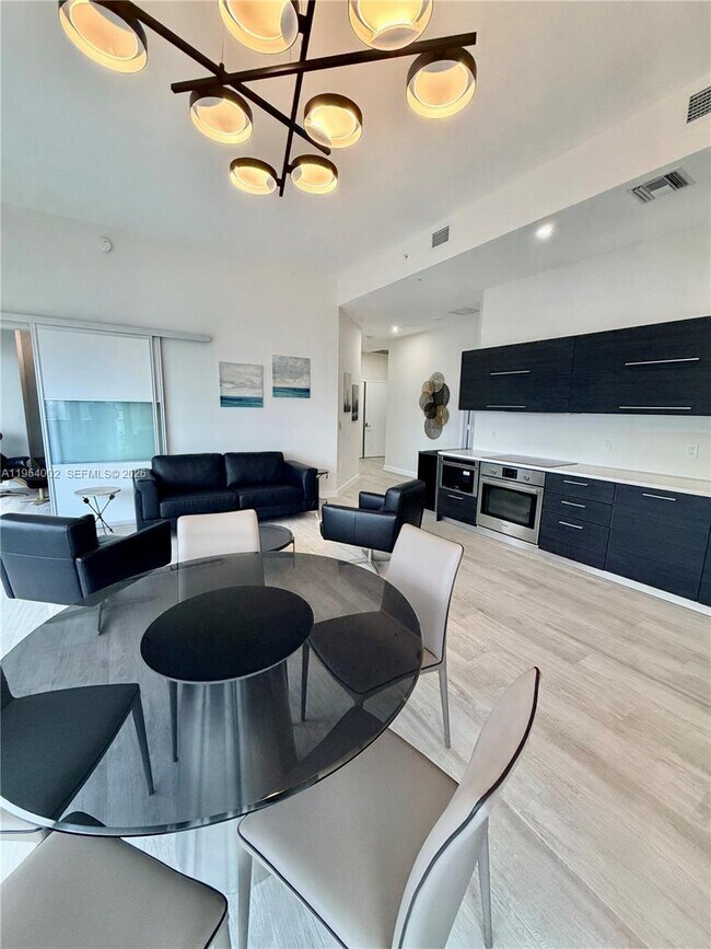 Building Photo - 45 SW 9th St