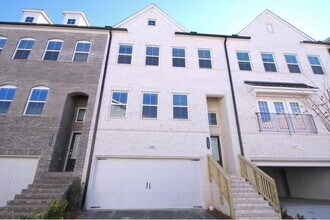 Building Photo - 2237 Pink Hawthorn Dr