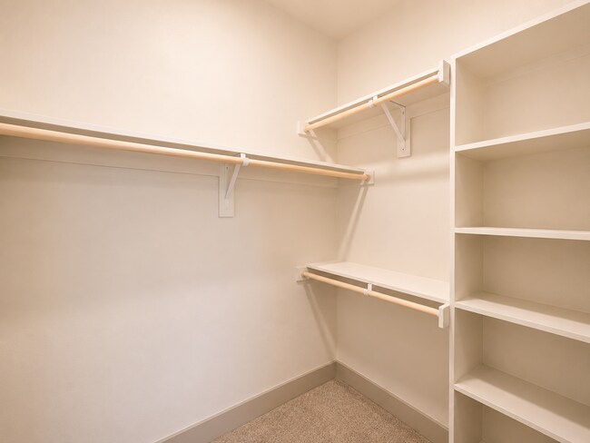 Building Photo - 511 E Finley Blvd