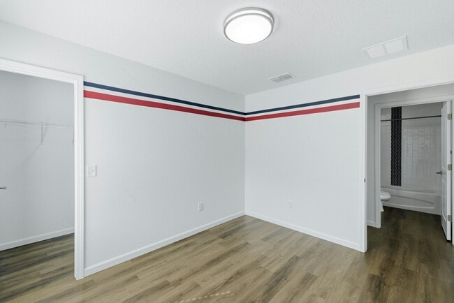 Building Photo - 5405 NW 8th Pl