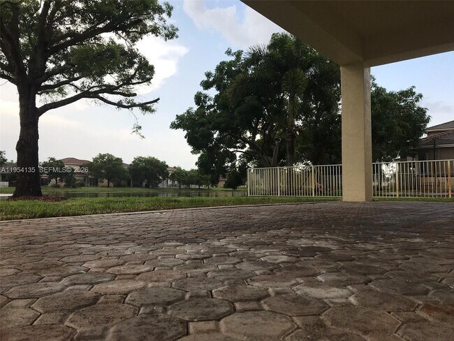 Building Photo - 19351 SW 61st St