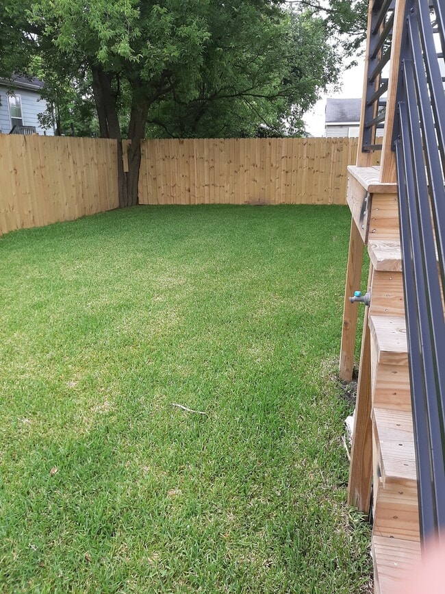 Building Photo - St Roch