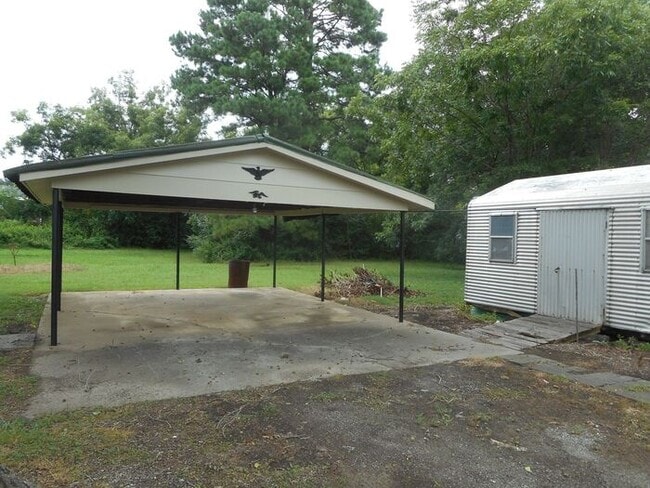 Building Photo - 2149 Lesslie Hwy