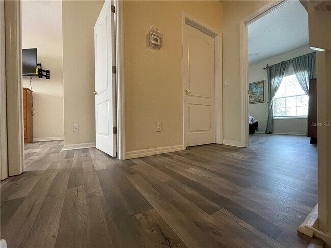 Building Photo - 2432 Caravelle Cir