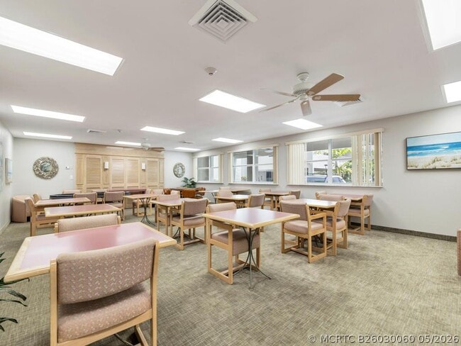 Building Photo - 3520 S Ocean Blvd